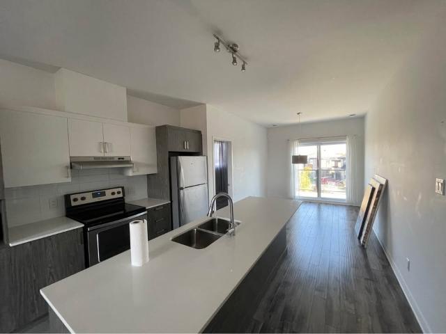 Apartment for rent in Les Moulins, Quebec