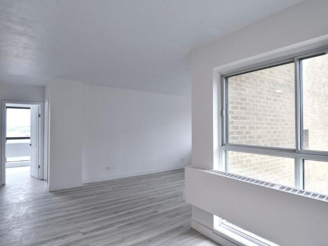 Apartment for rent in Mont-royal, Quebec