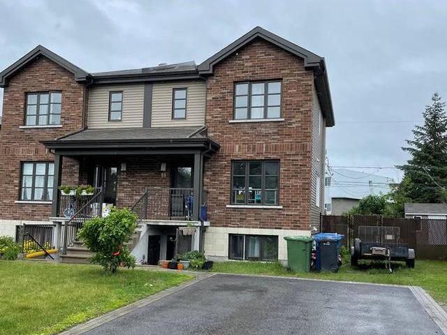 House for sale in Châteauguay