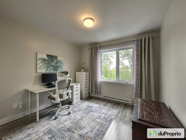 Condo for sale in Carignan