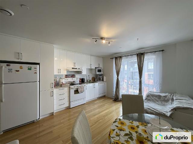 Condo for sale in Laval-des-rapides