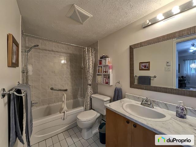 Condo for sale in Magog