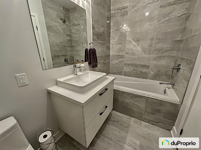 Condo for sale in Saint Laurent Condo for sale in Saint Laurent