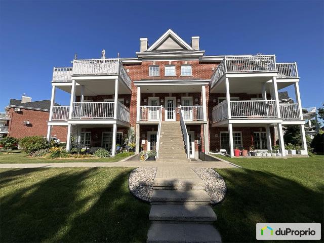 Condo for sale in Sainte-marthe-sur-le-lac
