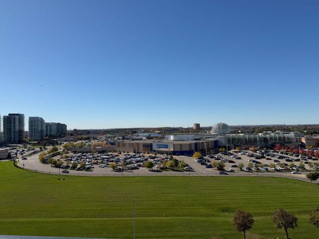 Apartment for rent in Central Erin Mills, Mississauga
