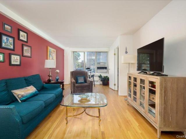 Condo for sale in Queens, Arverne