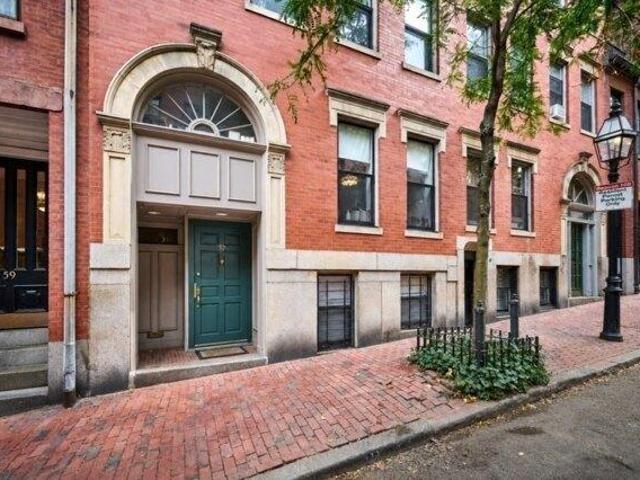 Condo for sale in Beacon Hill, Boston
