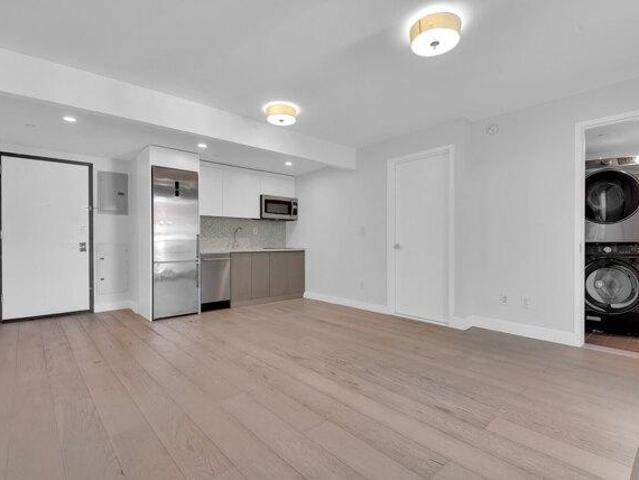 Condo for sale in Arverne, New York