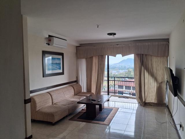 Condominium for sale in Malaka