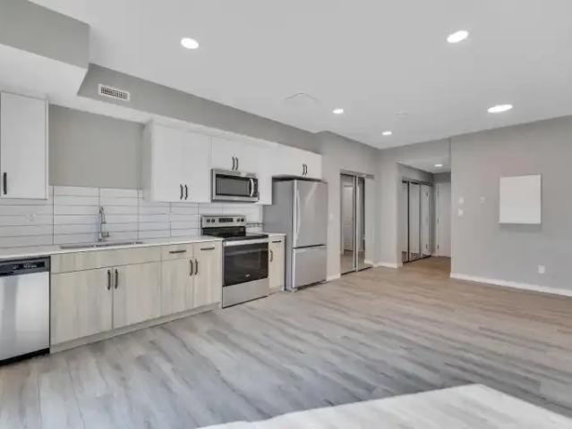 Condo for rent in Wedgewood, Alberta
