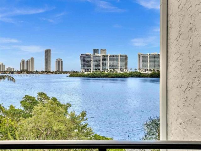Condo for rent in Aventura, Florida