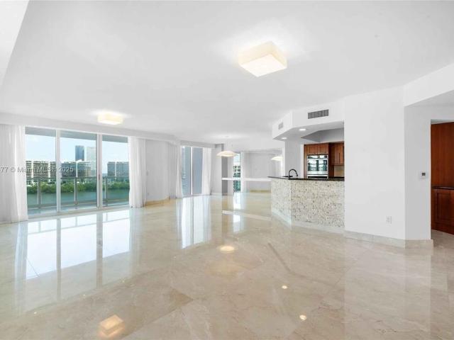 Condo for rent in Aventura, Florida