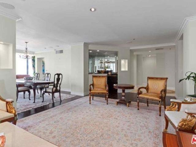 Condo for rent in Canoga Park, California