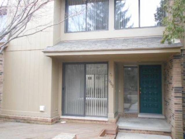 Condo for rent in Commerce Township, Michigan