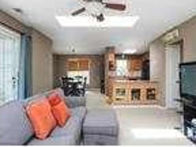 House for rent in Three Bridges