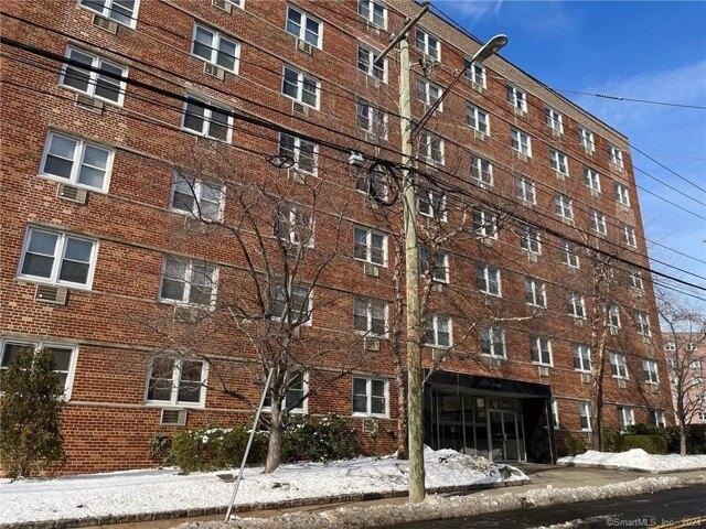 Condo for rent in Stamford