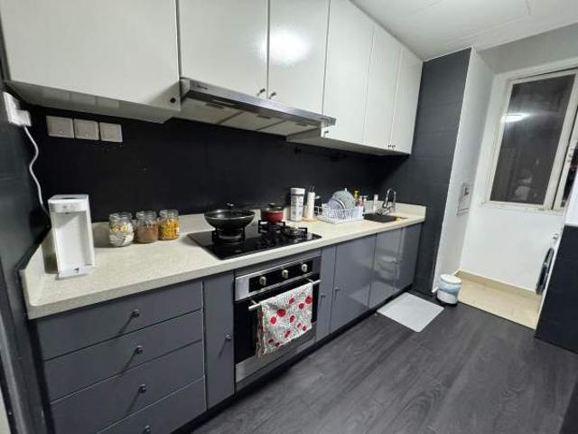 Apartment for rent in Woodgrove, 23 North West