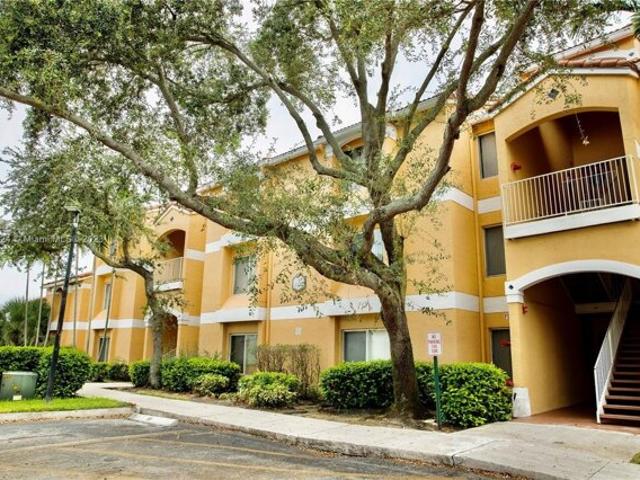 House for sale in Oakland Park, Florida