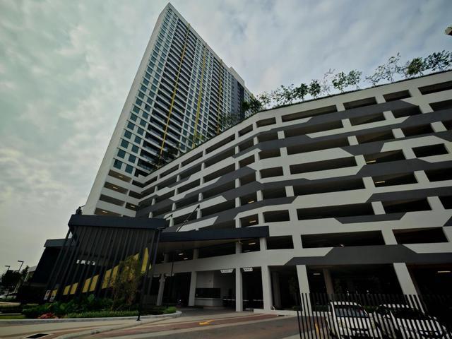 Serviced Residence for sale in Wellesley, Penang