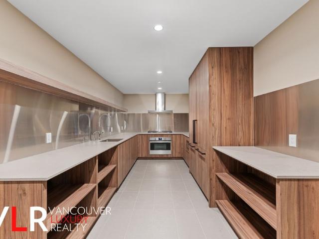Apartment for rent in Burnaby, British Columbia