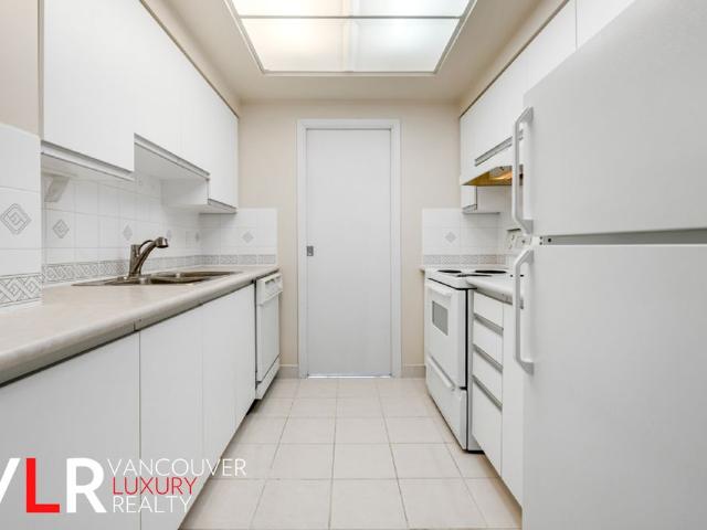 Apartment for rent in Brighouse Village, Richmond