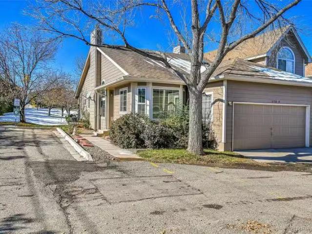 Condo for sale in Westminster