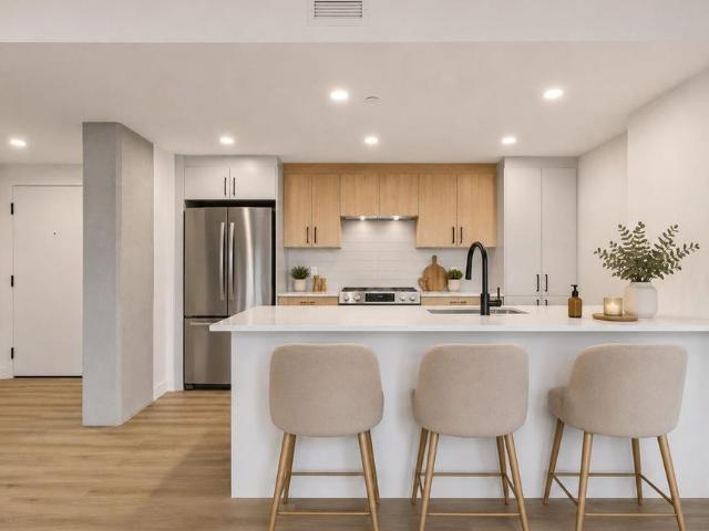 Apartment for rent in D'autray, Quebec