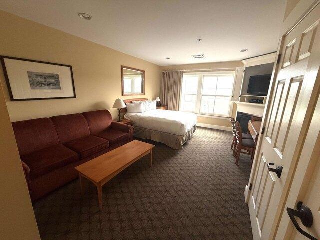 Condo for sale in Grahamville, Ludlow