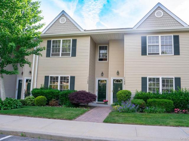 Condo for sale in Huntington, New York