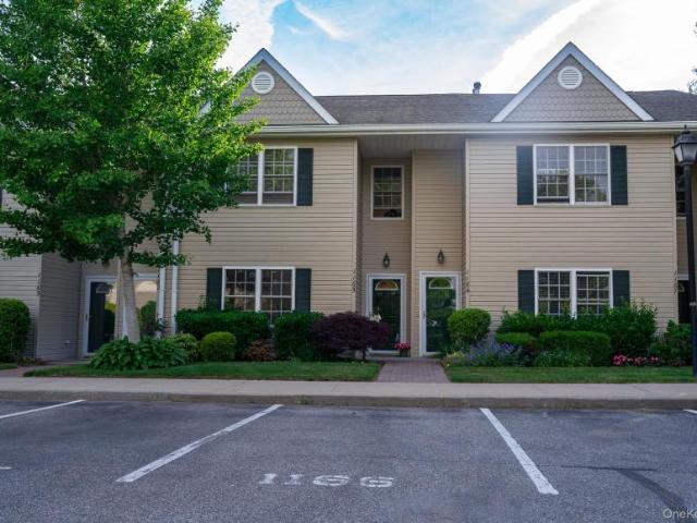 Condo for sale in Huntington, New York