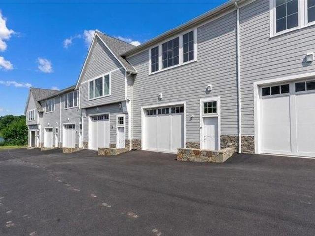 Condo for sale in Aquidneck Corporate Park, Middletown