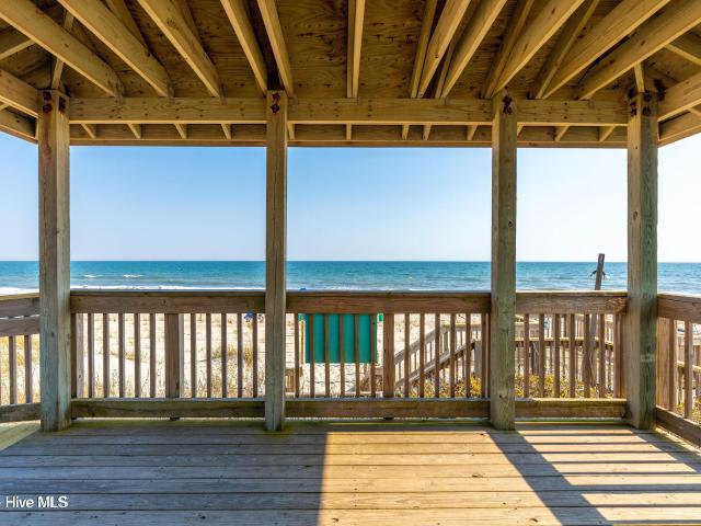Condo for sale in Emerald Isle, North Carolina