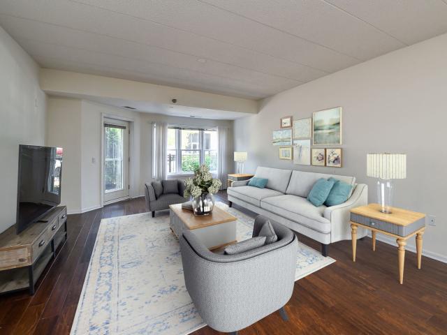 Condo for sale in Wheaton, Illinois
