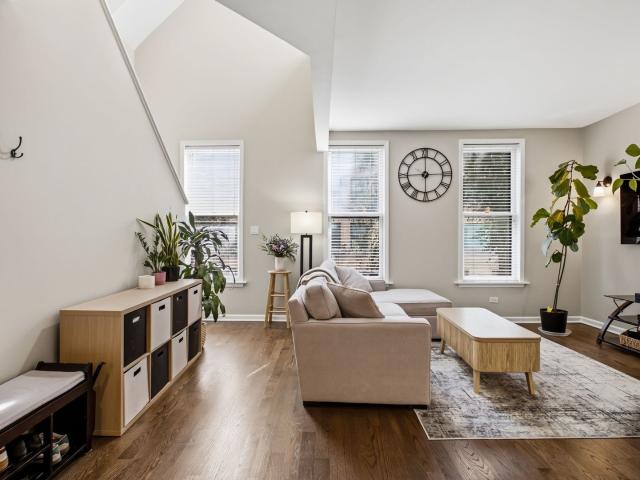 Condo for sale in Chicago Park, Illinois