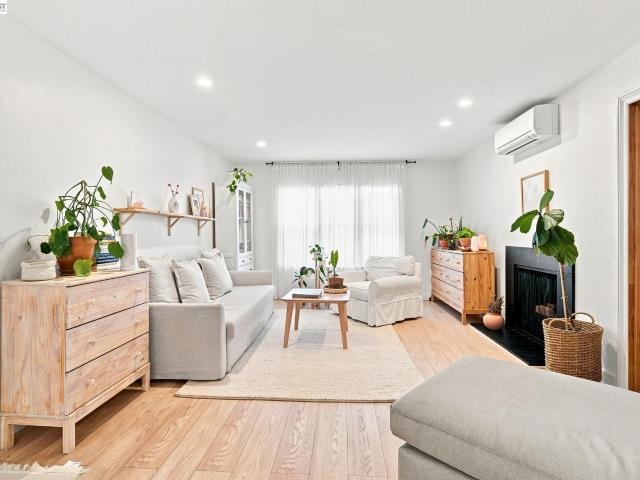 Condo for sale in Pleasant Hill, California