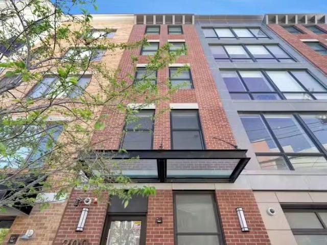 Condo for rent in Brick
