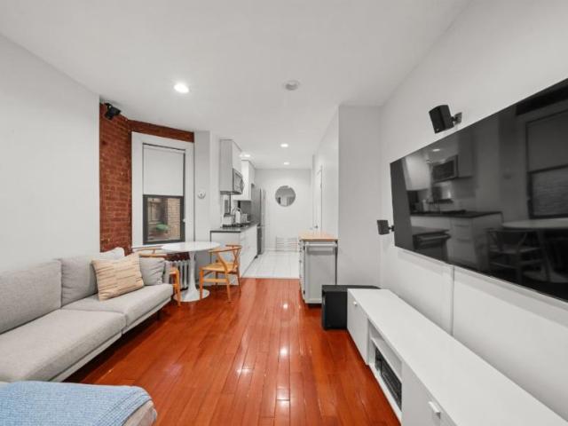 Condo for sale in Arverne, New York