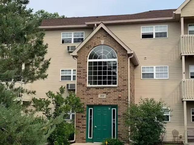 Condo for rent in Elgin