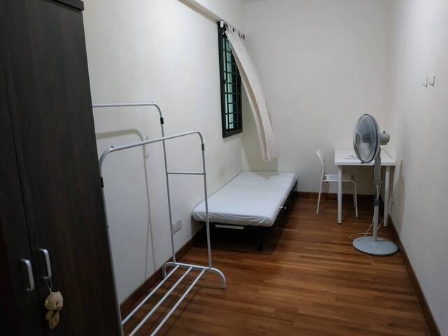 Room for rent