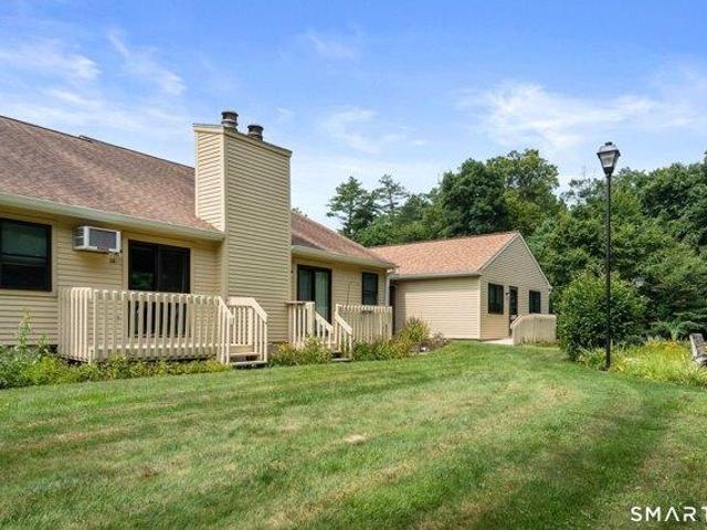 Condo for sale in Simsbury, Capitol Planning Region