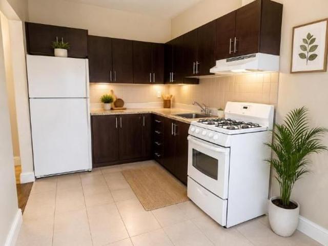 Apartment for rent in Côte-des-Neiges–Notre-Dame-de-Grâce, Montréal
