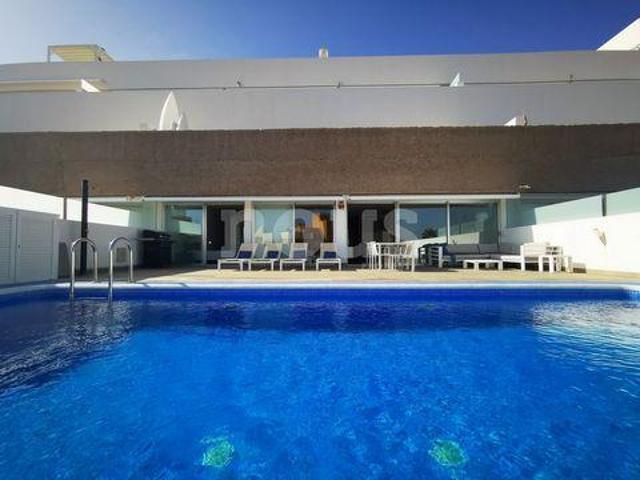 Apartamento en venta en La Caleta, Adeje