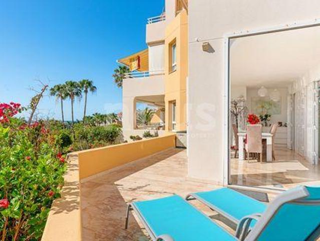 Apartamento en venta en La Caleta, Adeje