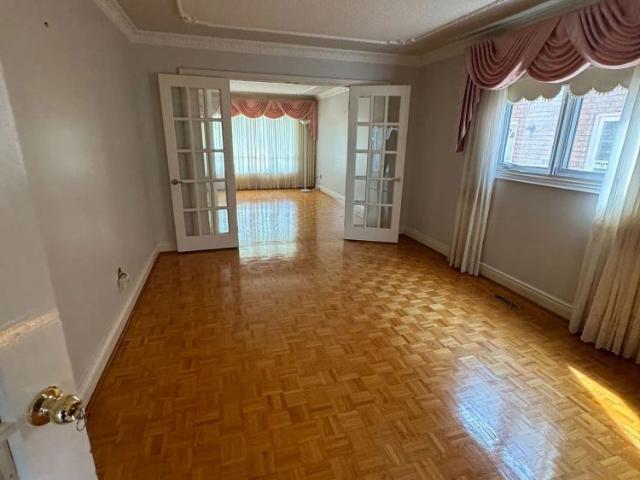 Townhouse for rent in Woburn, Ontario