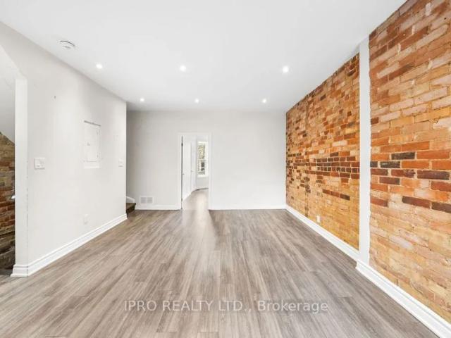 Townhouse for rent in Woburn, Ontario