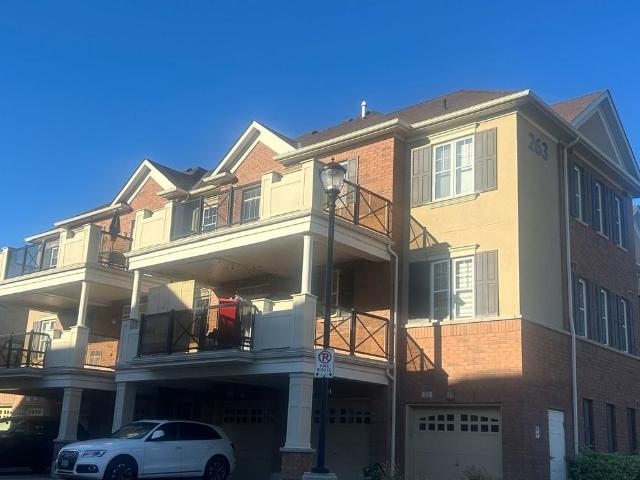 House for rent in Oakville, Ontario