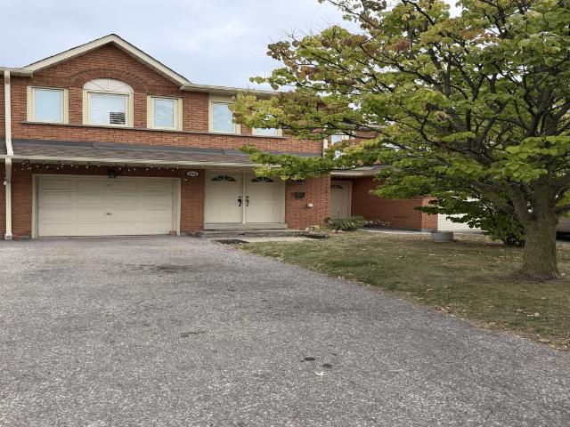 House for rent in Hurontario, Mississauga