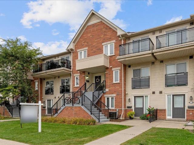 House for rent in Hurontario, Mississauga