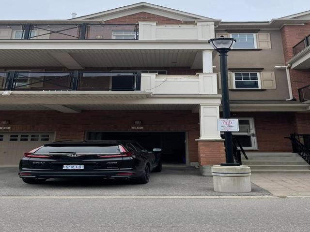 House for rent in Oakville, Ontario