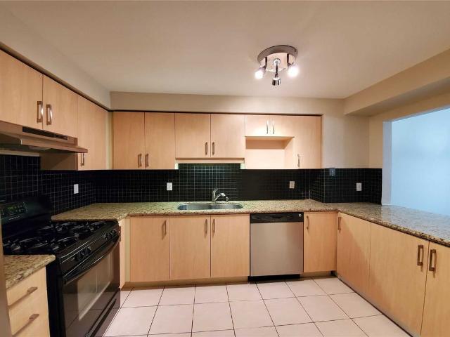 House for rent in Central Erin Mills, Mississauga
